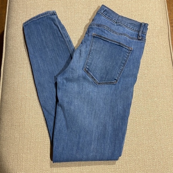 Gap True Skinny Jeans - GUC - Picture 3 of 10
